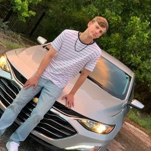 Meet your Posher, Austin